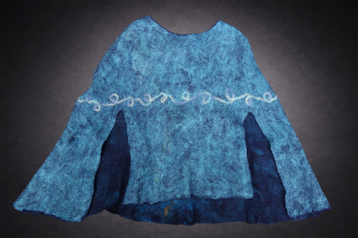 Lilies in Blue reversible poncho reverse side